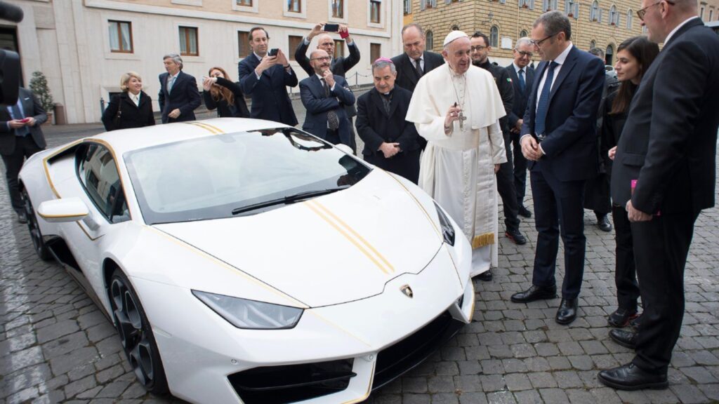 A Lamborghini do Papa.